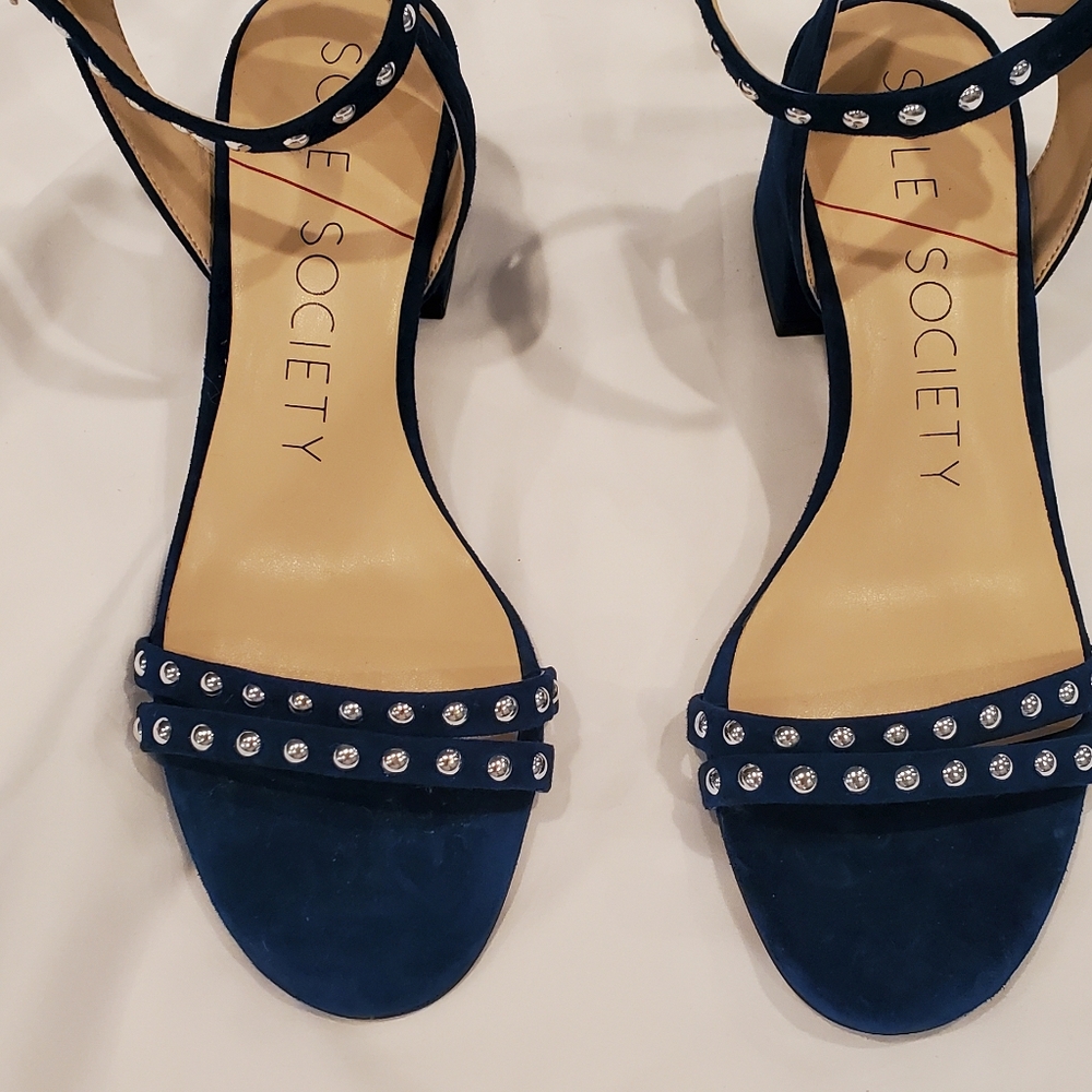 SOLE SOCIETY Womens dark teal suede studded heel worn 1 time